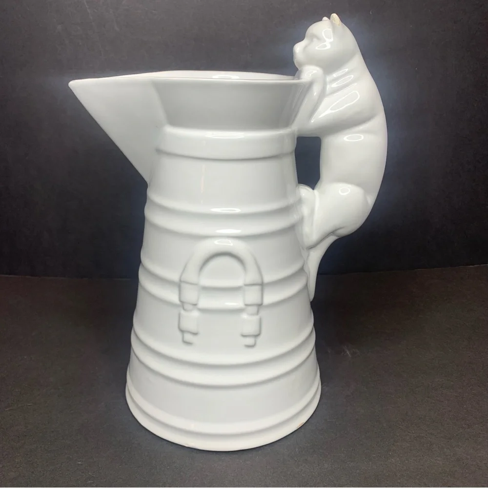 Williams Sonoma White Cat Pitcher Made in Italy